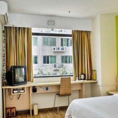 7 Days Inn Fuzhou Gandong Avenue Passenger Station Dış mekan fotoğraf